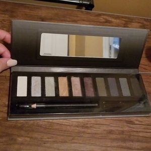 Eyeshadow pallet